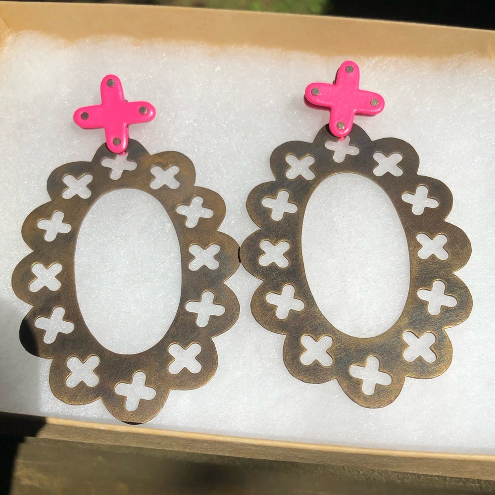 New Handmade Mando Bee Brass Neon Pink Enamel Cross Plus Oval Dangle Earrings